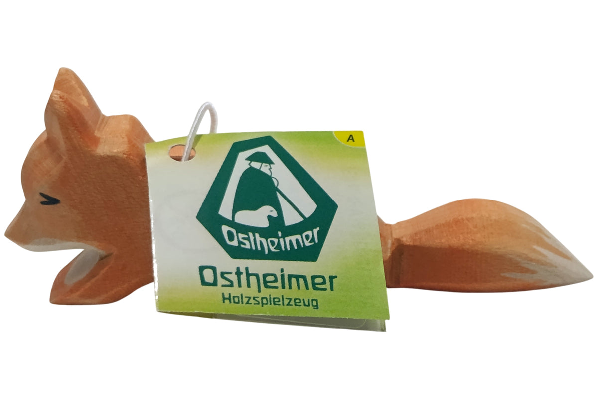 Ostheimer Fuchs klein schleichend