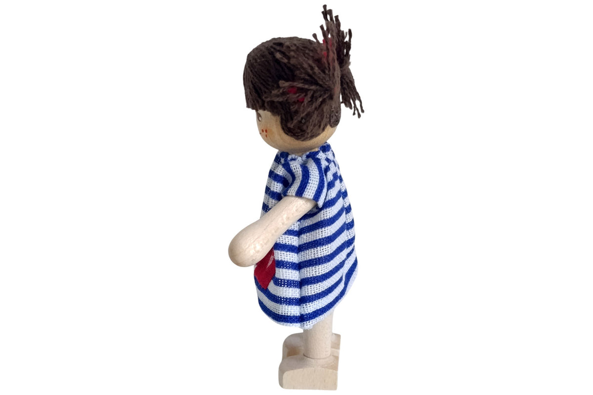 Anne Krebs Miniatur Puppe Mädchen Kleid blau/weiss, Sommersprossen, Haare braun