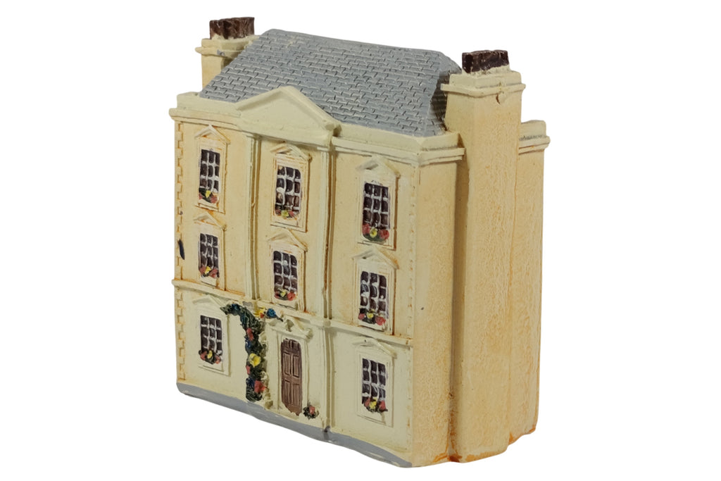 Dolls House Miniatur Puppenhaus Montgommery