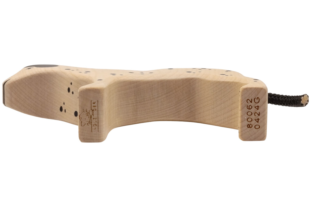 Holztiger Dalmatiner stehend