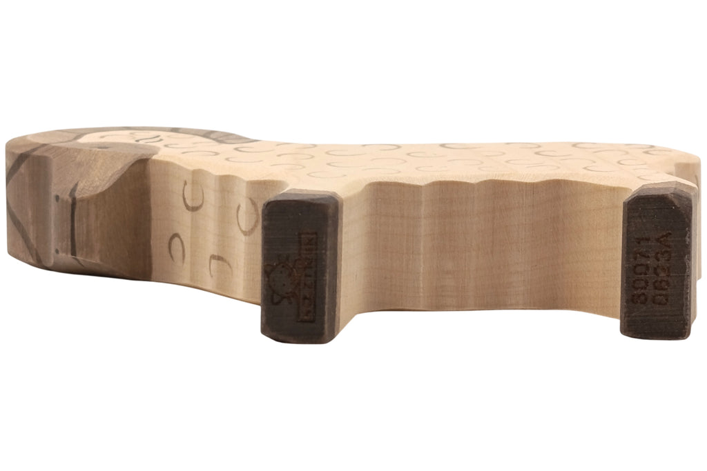Holztiger Widder Schaf