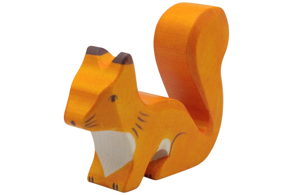 Holztiger Eichhörnchen orange stehend