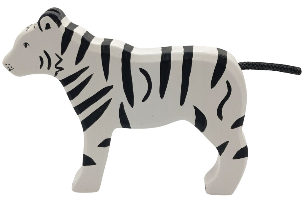 Holztiger weißer Sibirischer Tiger stehend