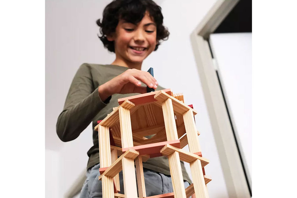 Boîte KAPLA de 120 feuilles naturelles rouges, roses et bleu foncé