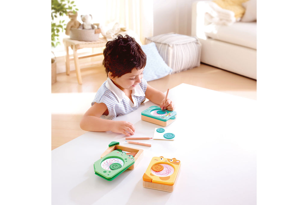 Hape Zahnrad Zeichenset gelb