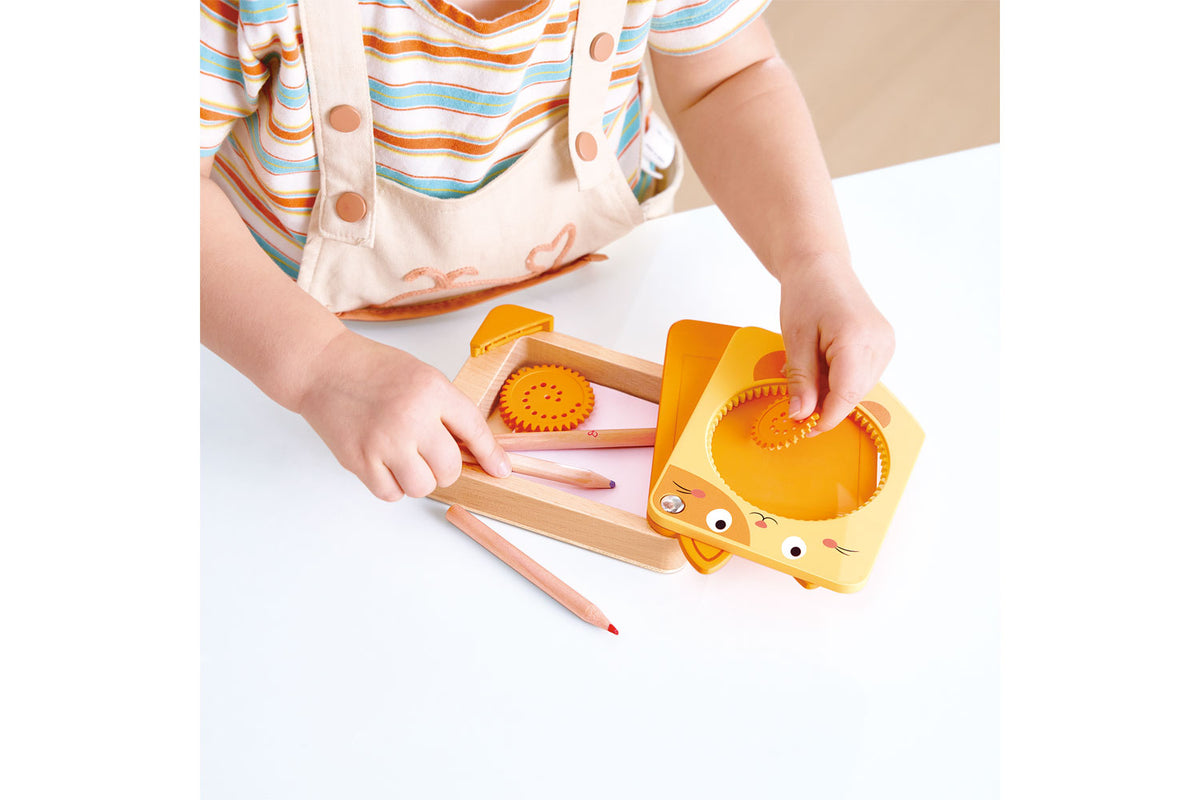 Hape Zahnrad Zeichenset gelb