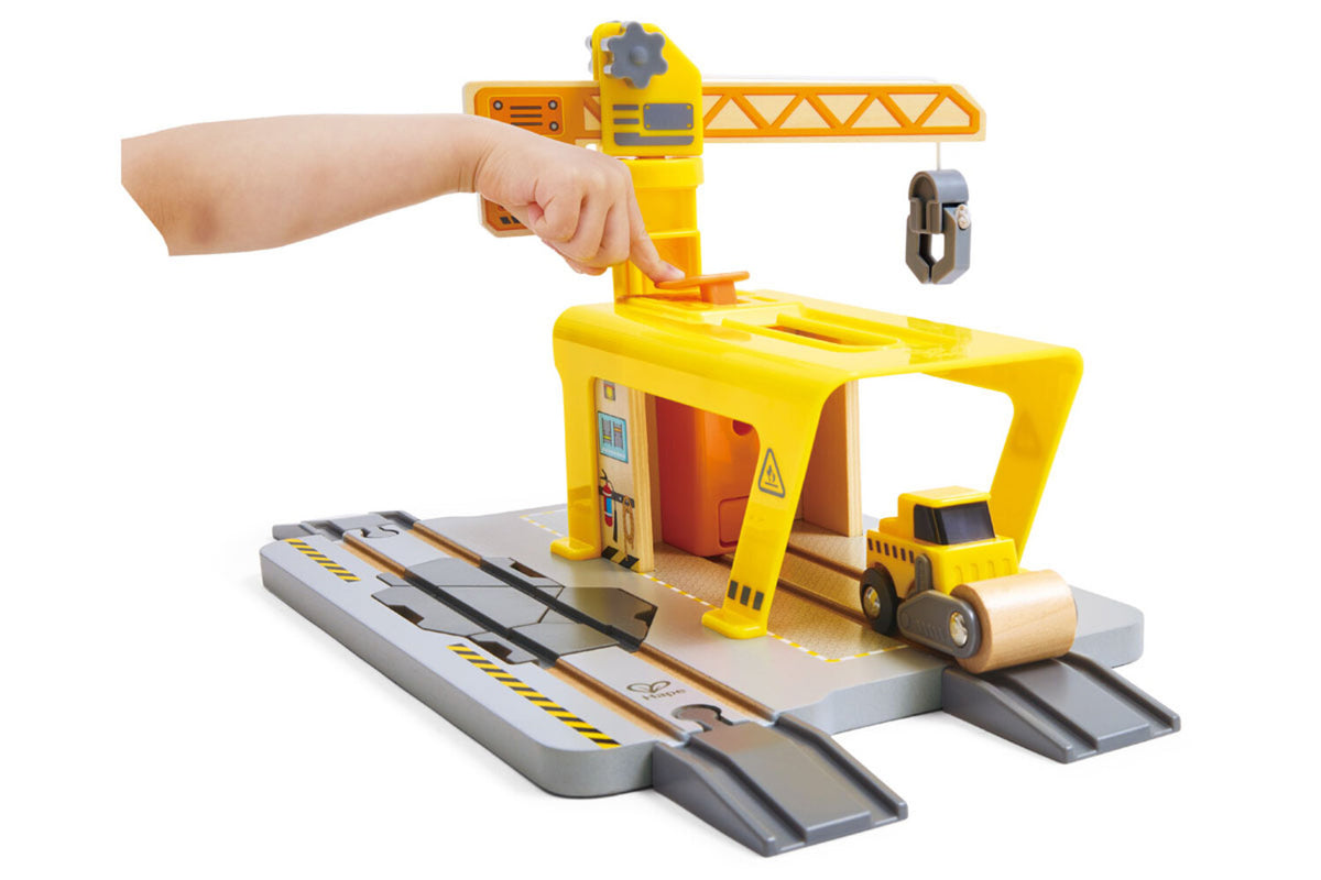 Hape Eisenbahn-Kran