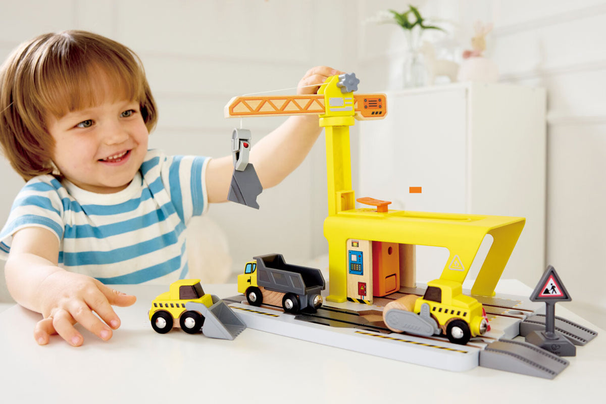 Hape Eisenbahn-Kran